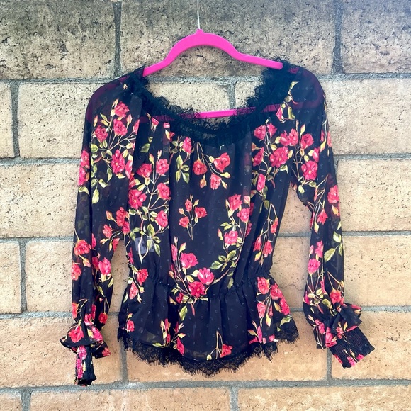 NEW NBD Revolve Dylan Black Red Floral Swiss Dot Off The Shoulder Blouse XS - Picture 4 of 9